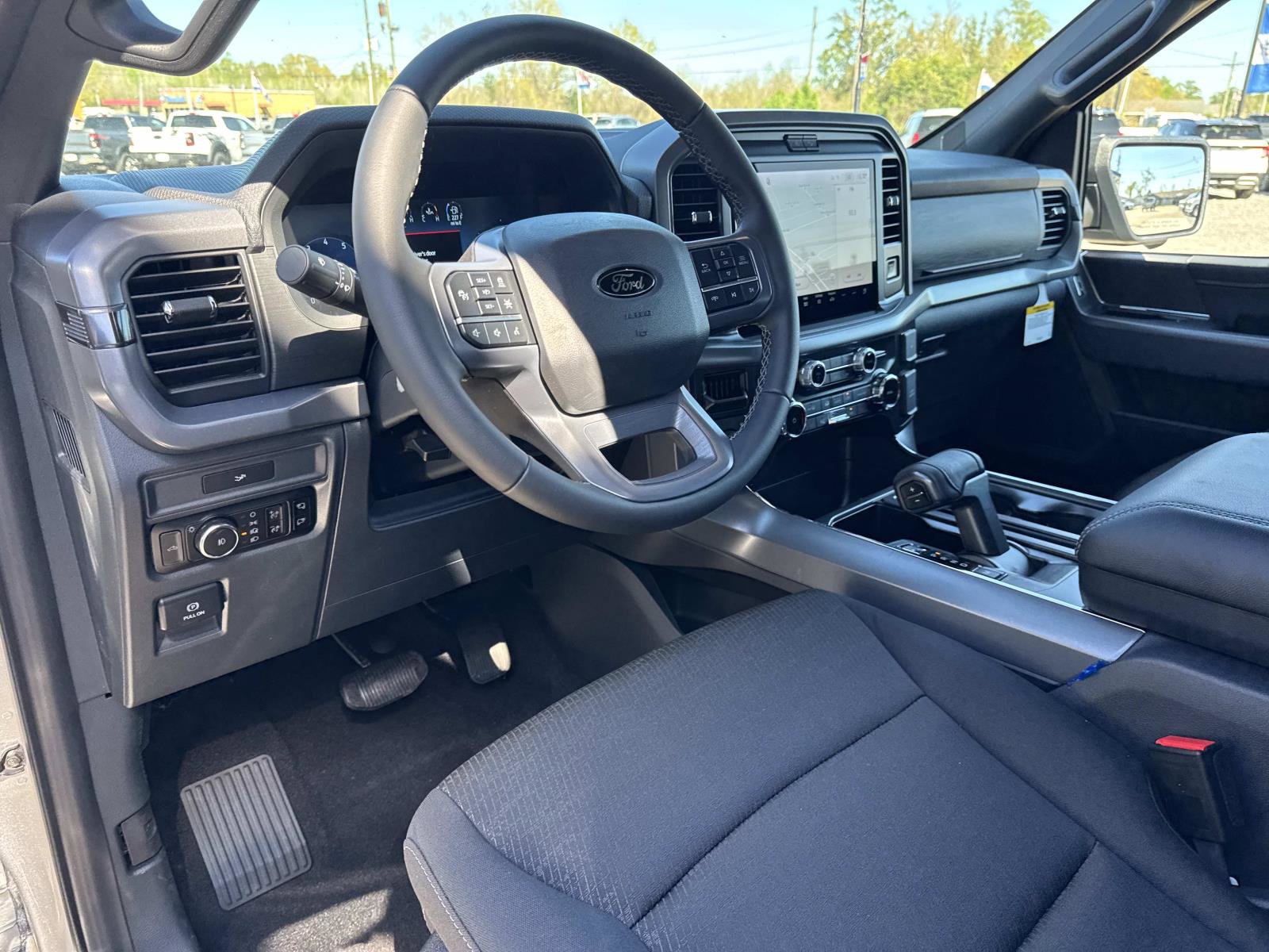 New 2026 Ford F150 XLT w/ Equipment Group 302A MID image 9