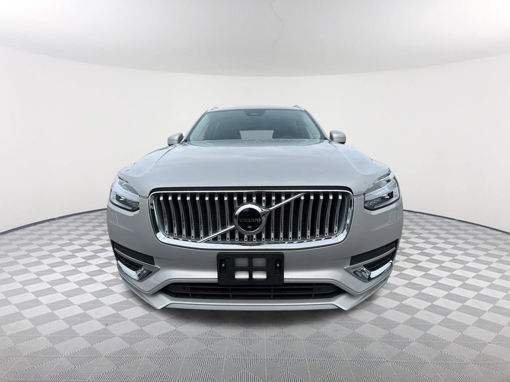Used 2023 Volvo XC90 B6 Ultimate w/ Protection Package Premier AWD/4WD image 2