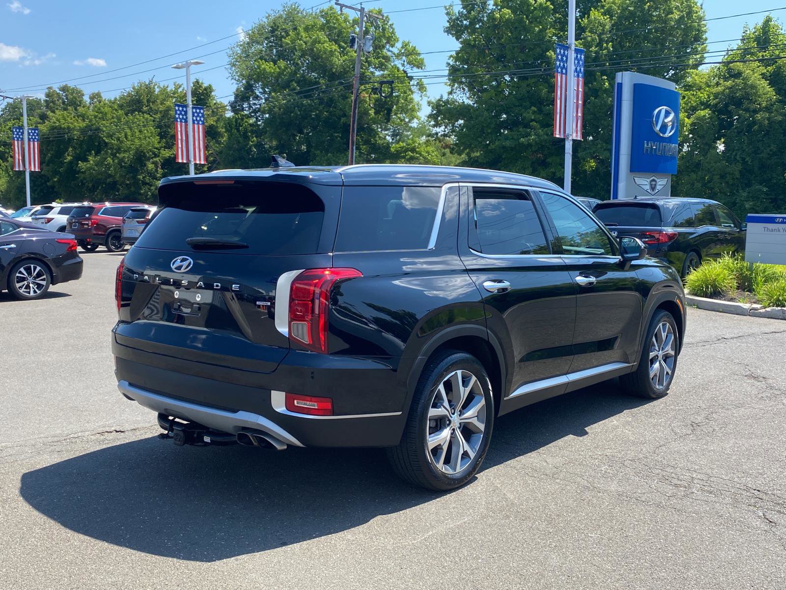 Used 2022 Hyundai Palisade SEL w/ Premium Package image 3