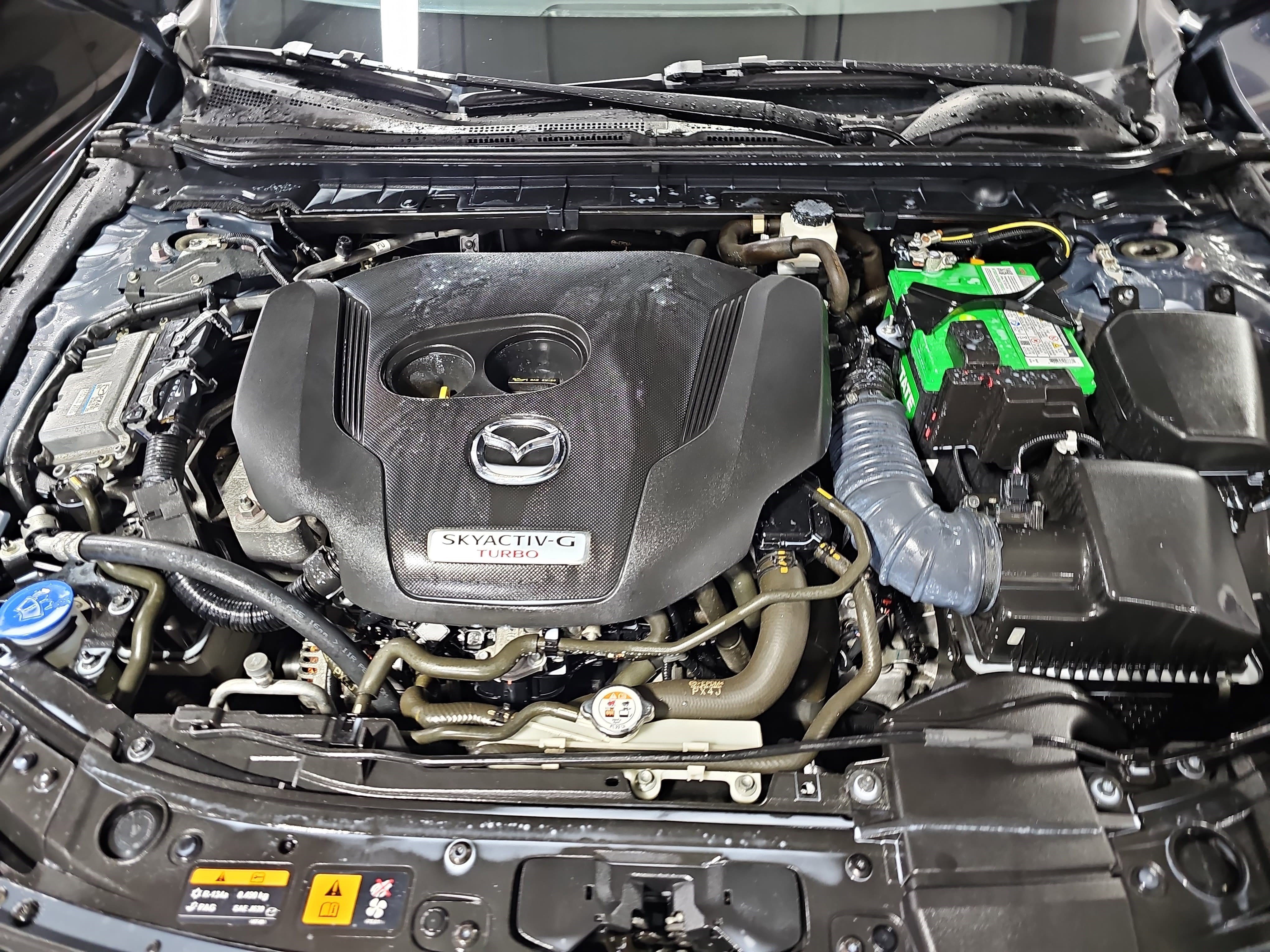 Used 2021 MAZDA MAZDA3 Hatchback w/Premium Plus Pkg image 32