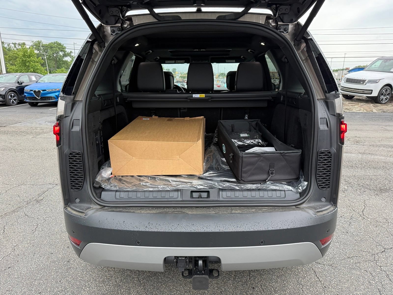 New 2026 Land Rover Discovery S AWD/4WD image 48