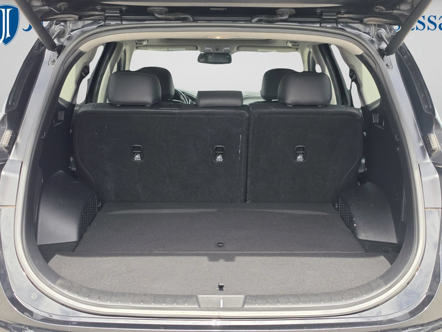 Used 2019 Hyundai Santa Fe AWD w/ Cargo Package image 13