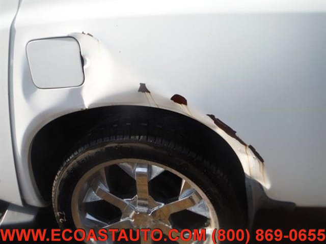 Used 2004 Nissan Armada SE Off-Road w/ (SR1) Sunroof Pkg (SE OR) AWD/4WD image 11
