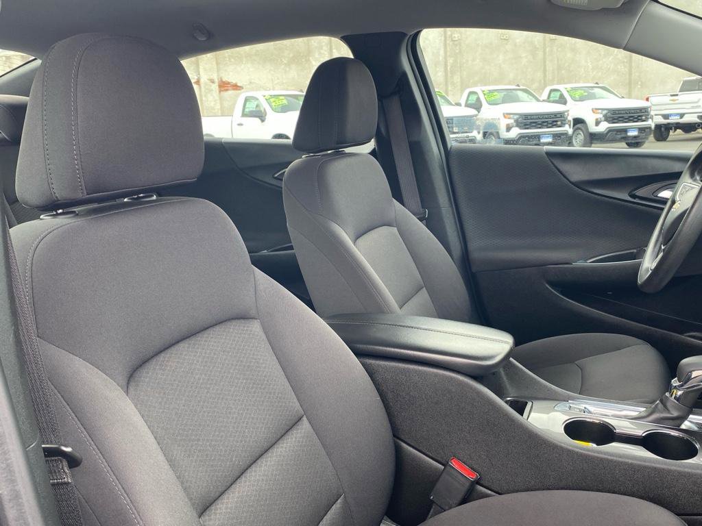 Used 2022 Chevrolet Malibu LT image 21