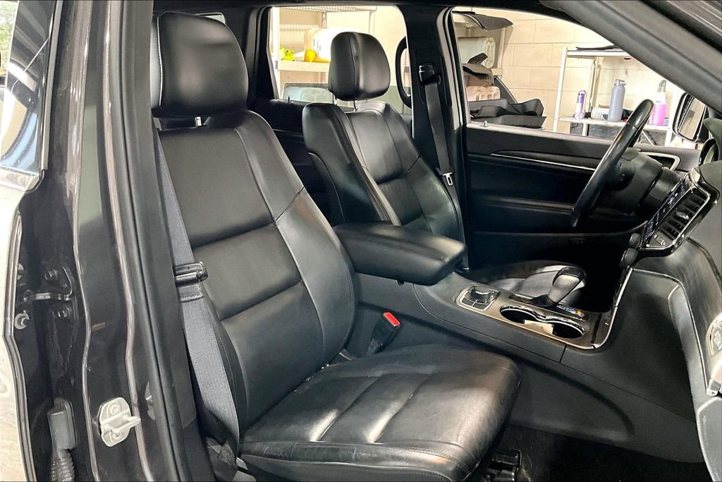 Used 2021 Jeep Grand Cherokee Limited image 28