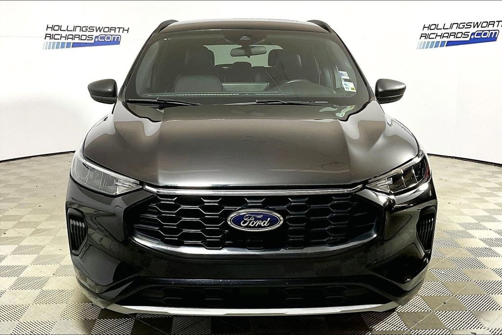 Used 2023 Ford Escape ST-Line w/ Tech Pack #1 image 2