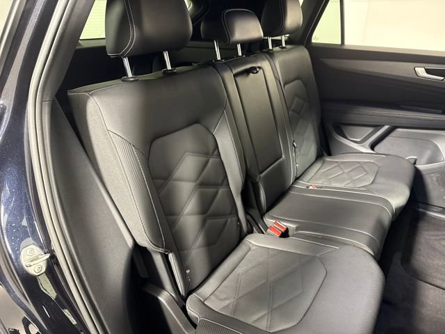 Used 2024 Volkswagen Atlas Cross Sport SE image 15