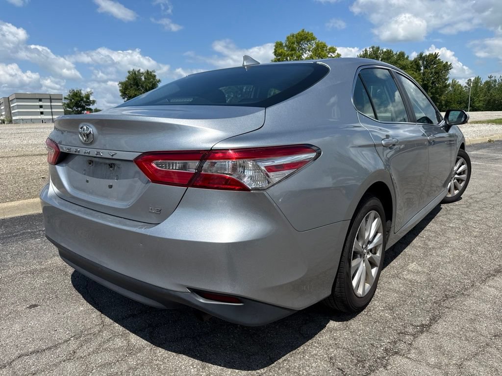 Used 2019 Toyota Camry LE w/ Convenience Package FWD image 9