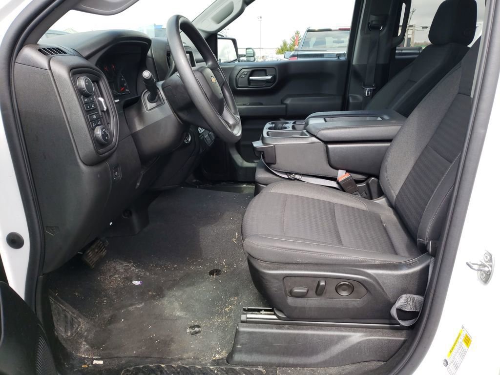 Used 2022 Chevrolet Silverado 1500 Custom image 9