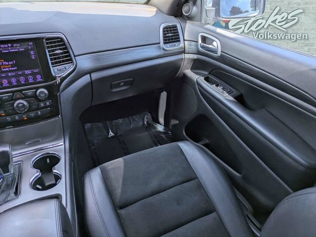 Used 2020 Jeep Grand Cherokee Altitude RWD image 17