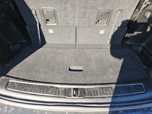 Used 2024 Jeep Grand Cherokee L Limited w/ Luxury Tech Group II image 17