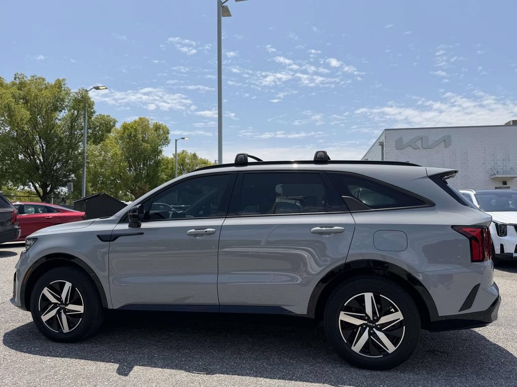 Used 2023 Kia Sorento EX w/ Panoramic Sunroof Package FWD image 7
