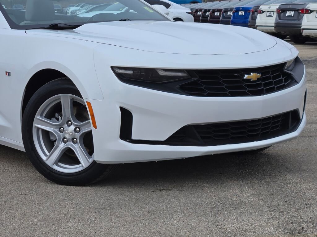 Used 2023 Chevrolet Camaro LT RWD image 2