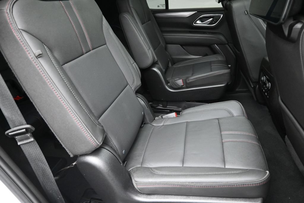 Used 2024 Chevrolet Tahoe RST w/ Luxury Package AWD/4WD image 31