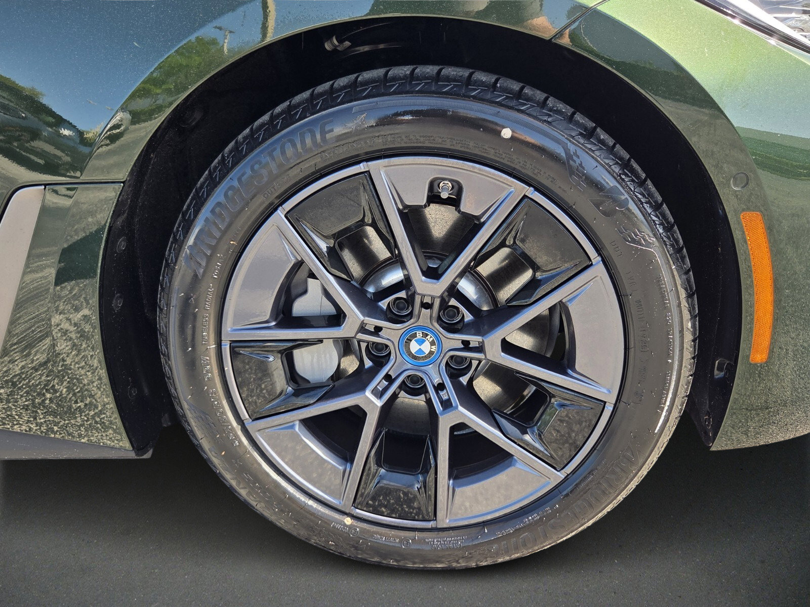 Certified 2023 BMW i4 eDrive40 image 9