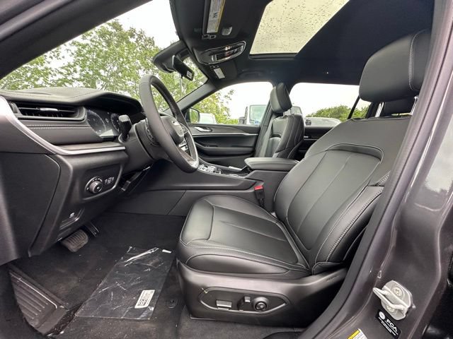 New 2026 Jeep Grand Cherokee L Limited AWD/4WD image 23