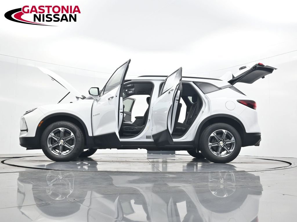 Used 2023 Chevrolet Blazer LT w/ Convenience Package image 46