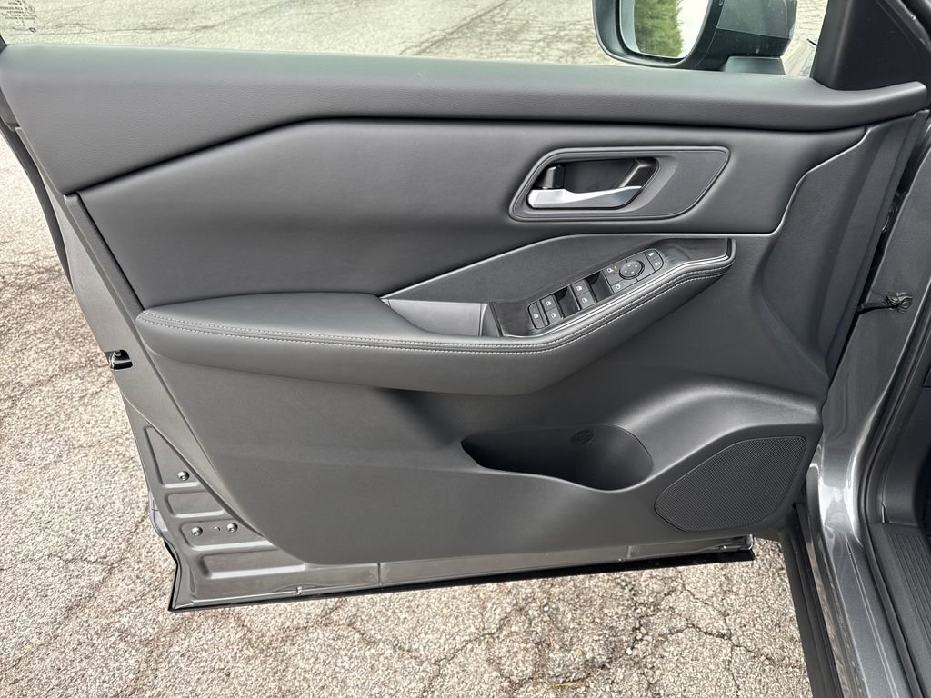 New 2026 Nissan Rogue SV w/ Cold Weather Package image 11