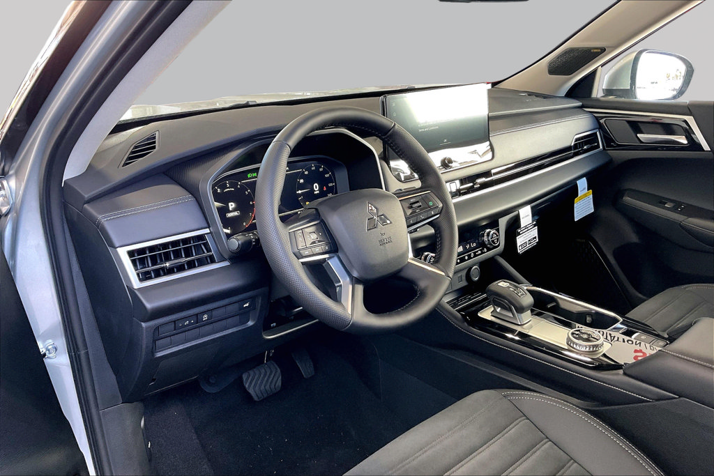 New 2026 Mitsubishi Outlander SE AWD/4WD image 6