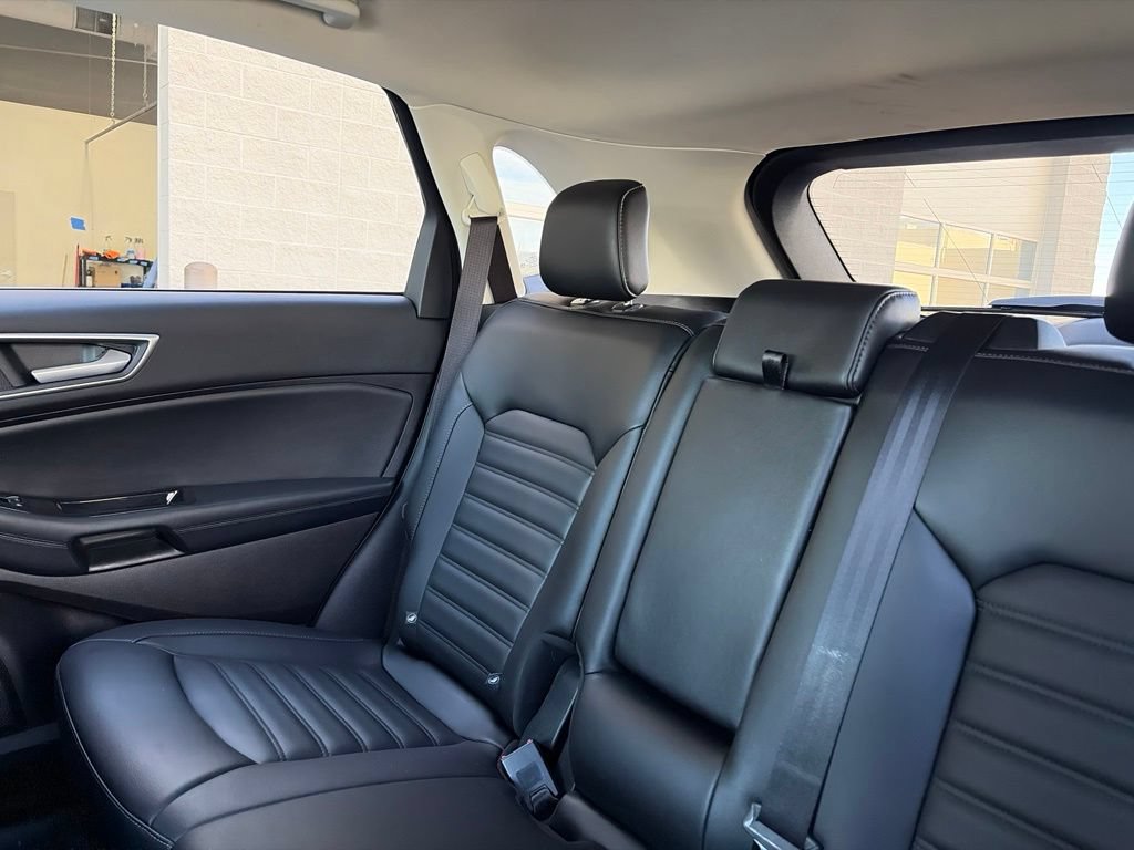Used 2019 Ford Edge SEL w/ Equipment Group 201A AWD/4WD image 29