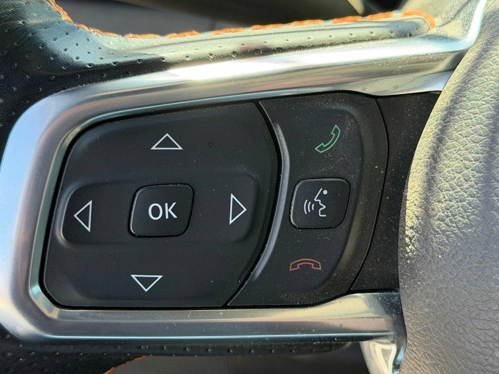 Used 2023 Jeep Gladiator Mojave w/ LED Lighting Group AWD/4WD image 15