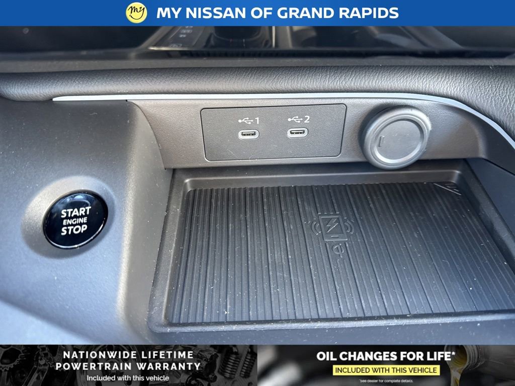 New 2026 Nissan Sentra SR w/ SR Premium Package image 28
