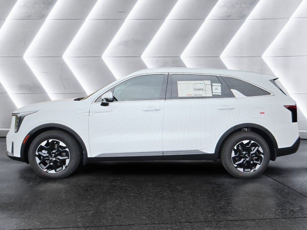 New 2025 Kia Sorento S w/ Panoramic Sunroof Package image 2