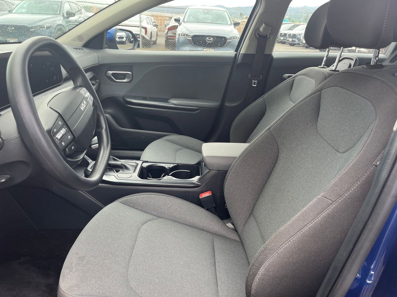 Used 2025 Kia K4 LXS image 25