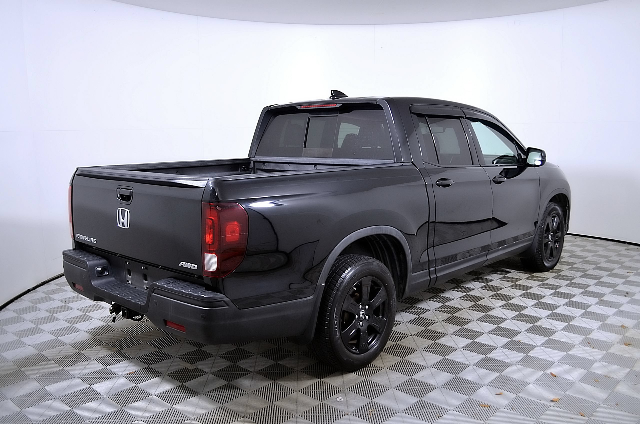 Used 2017 Honda Ridgeline Black Edition image 7
