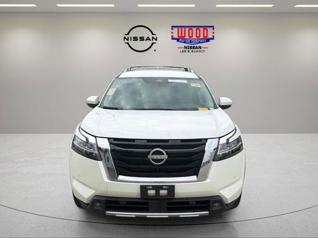 Used 2024 Nissan Pathfinder SL image 6