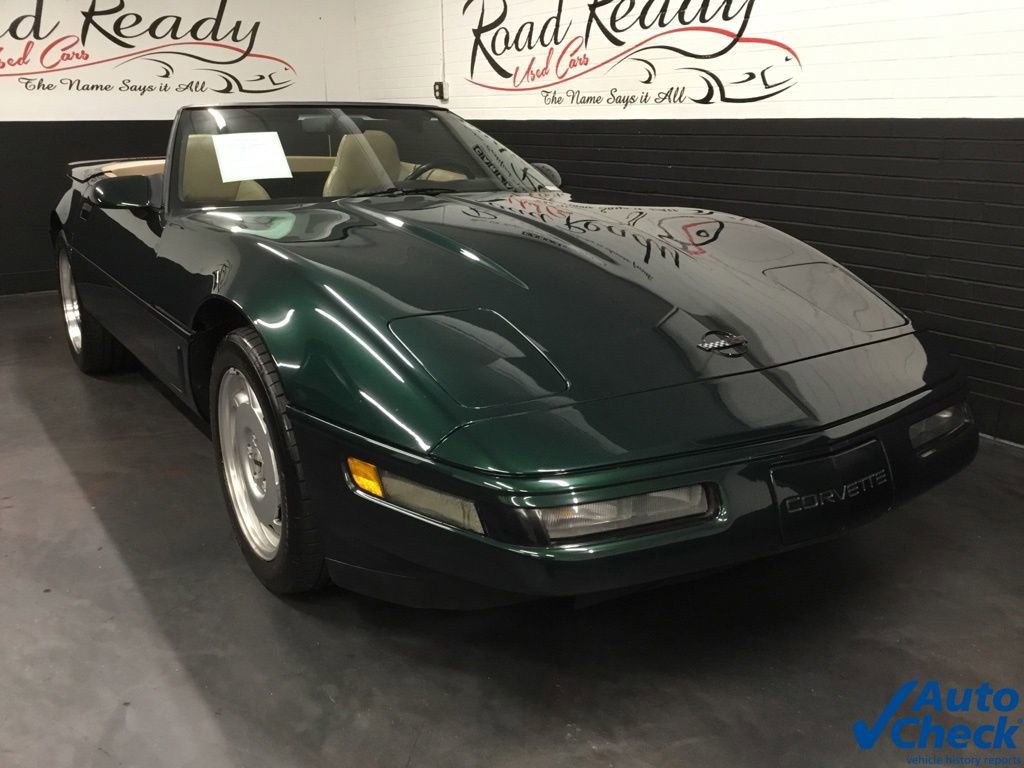Used 1995 Chevrolet Corvette Convertible RWD image 3