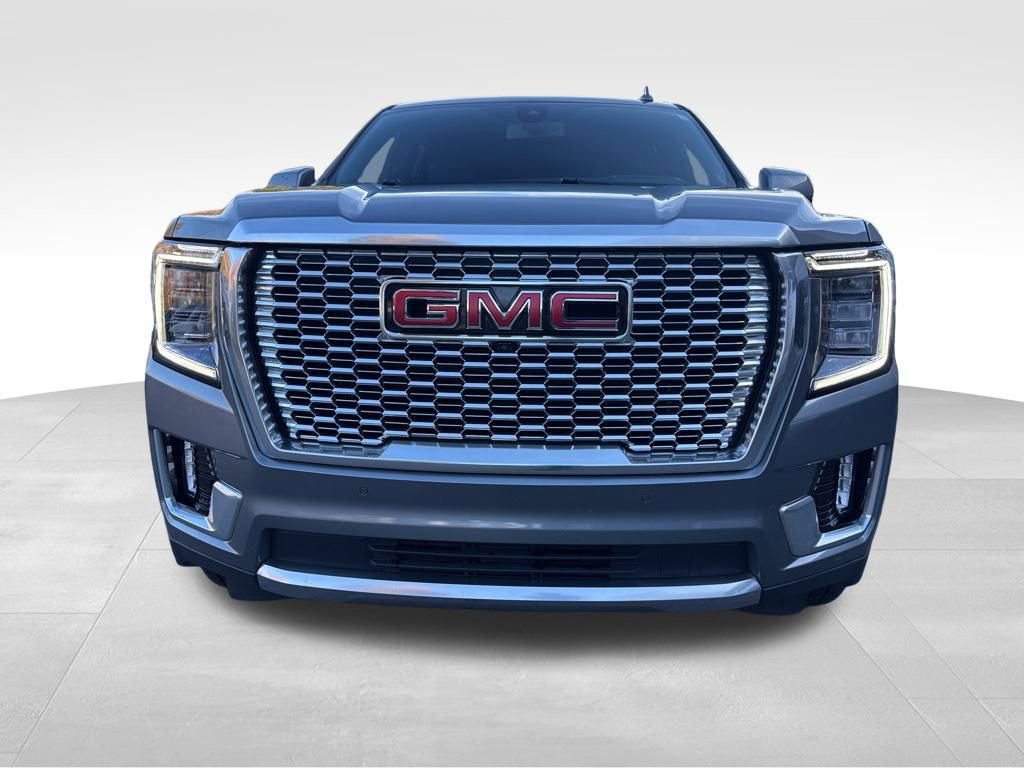 Used 2022 GMC Yukon Denali w/ Max Trailering Package image 2