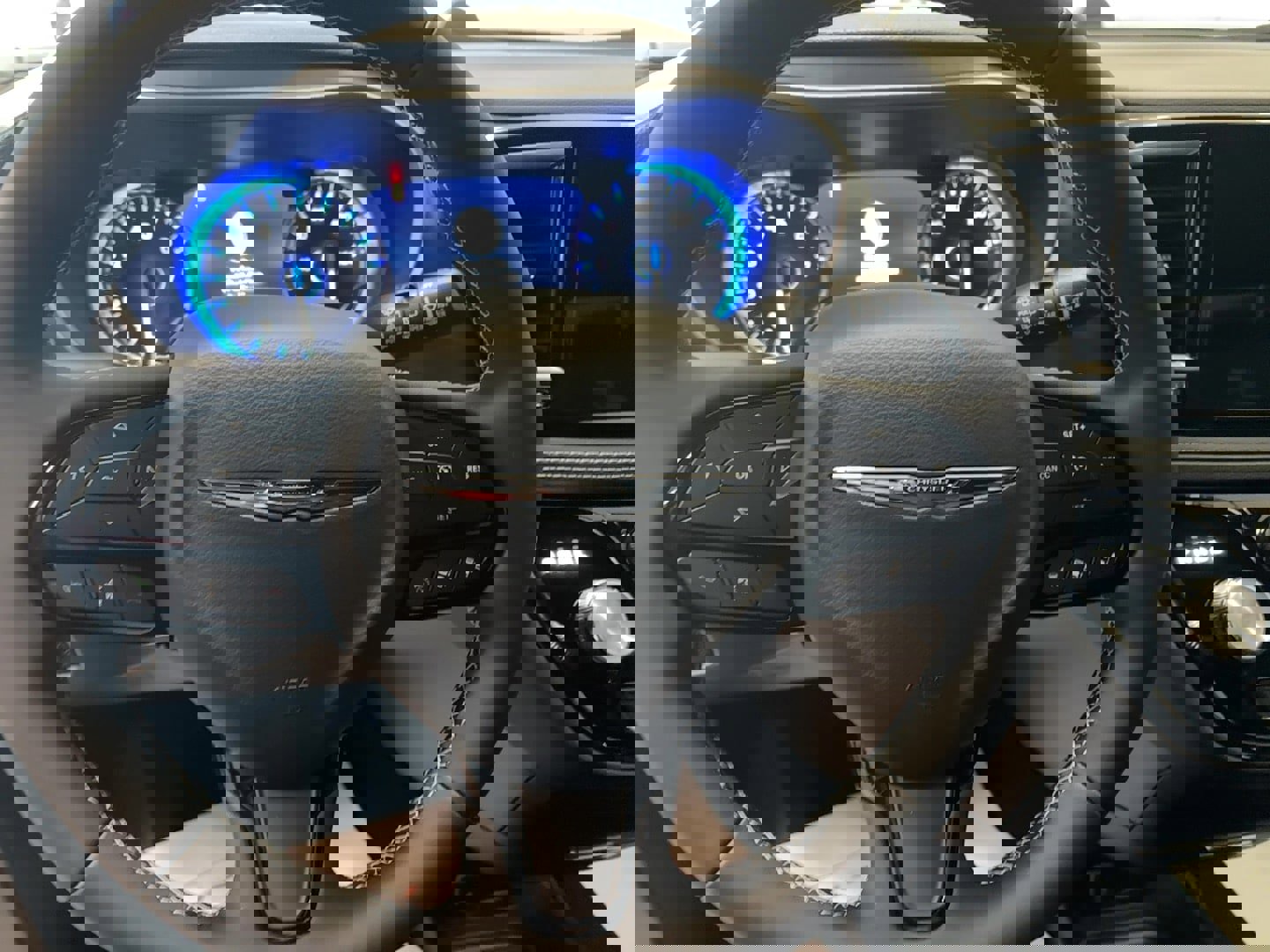 New 2026 Chrysler Pacifica Select w/ S Appearance Package image 11