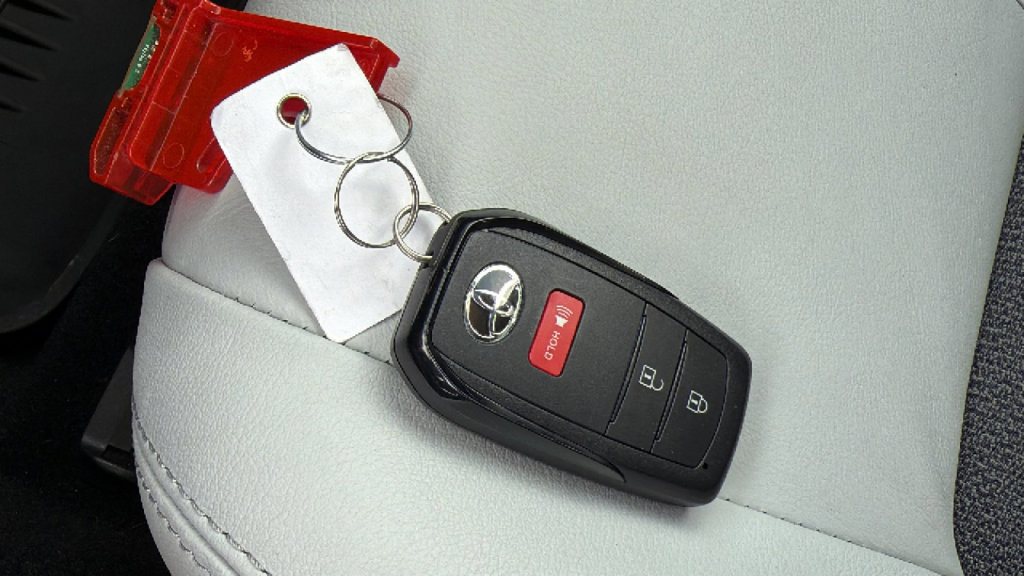 Certified 2023 Toyota Corolla XSE FWD image 29