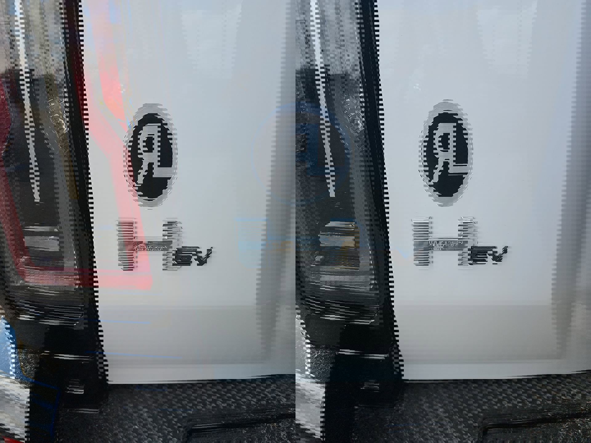 New 2025 GMC Hummer EV 3X w/ LPO, Cargo Utility Package image 37