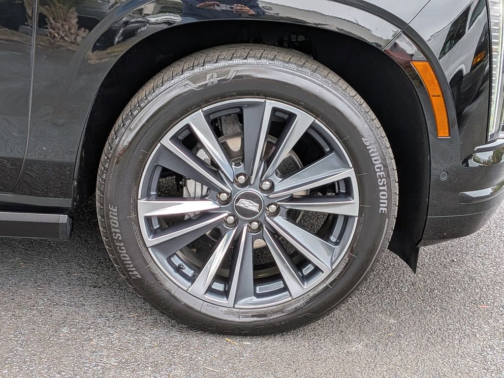 Certified 2025 Cadillac Escalade ESV Sport w/ Touring Package image 11