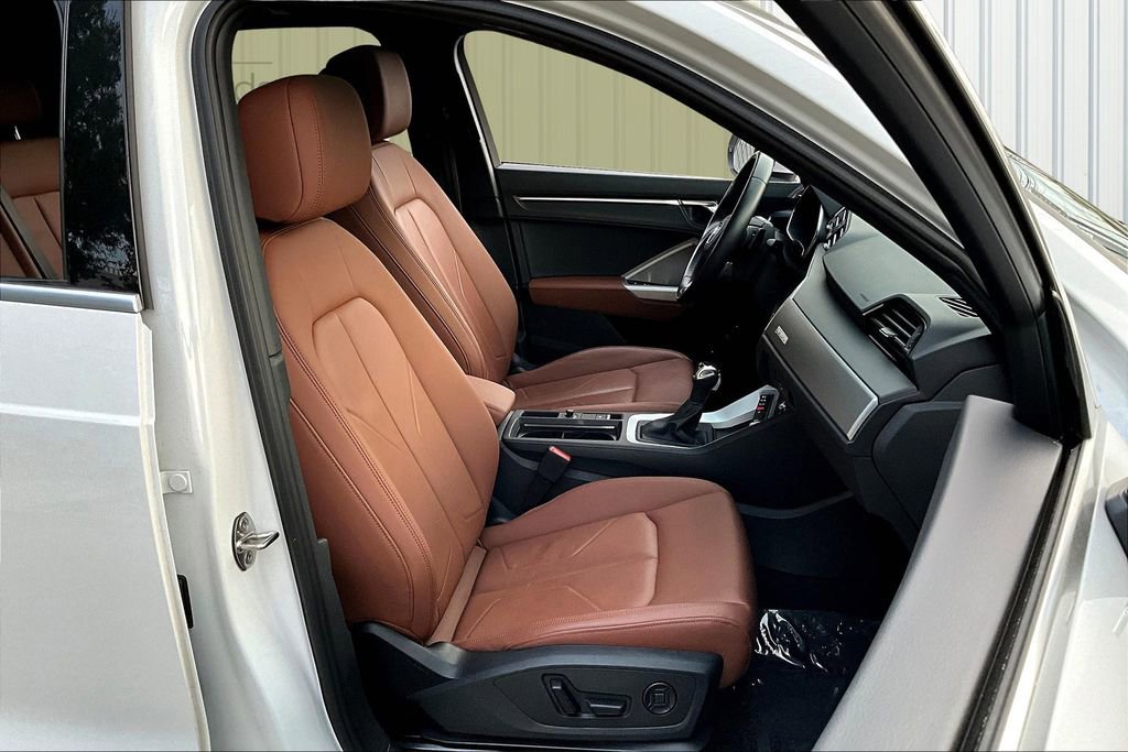 Used 2024 Audi Q3 2.0T Premium Plus image 29