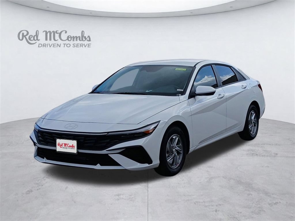 New 2026 Hyundai Elantra SE