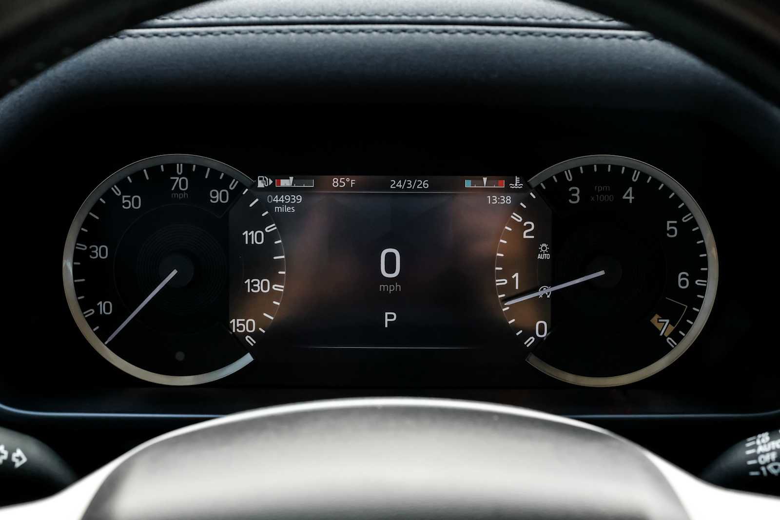 Used 2022 Land Rover Defender 90 image 18