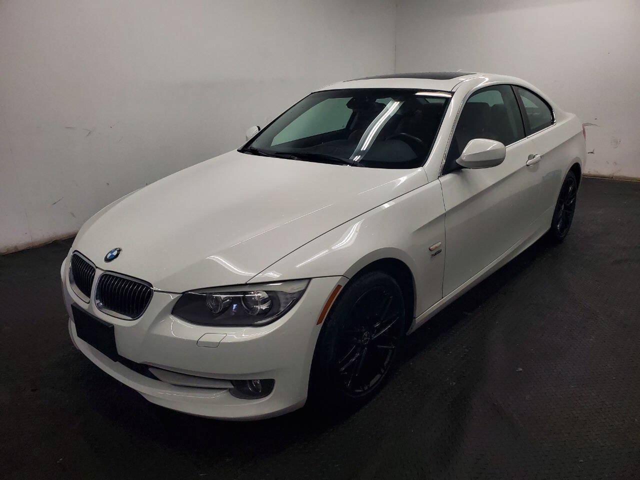 Used 2013 BMW 328i xDrive Coupe AWD/4WD image 1