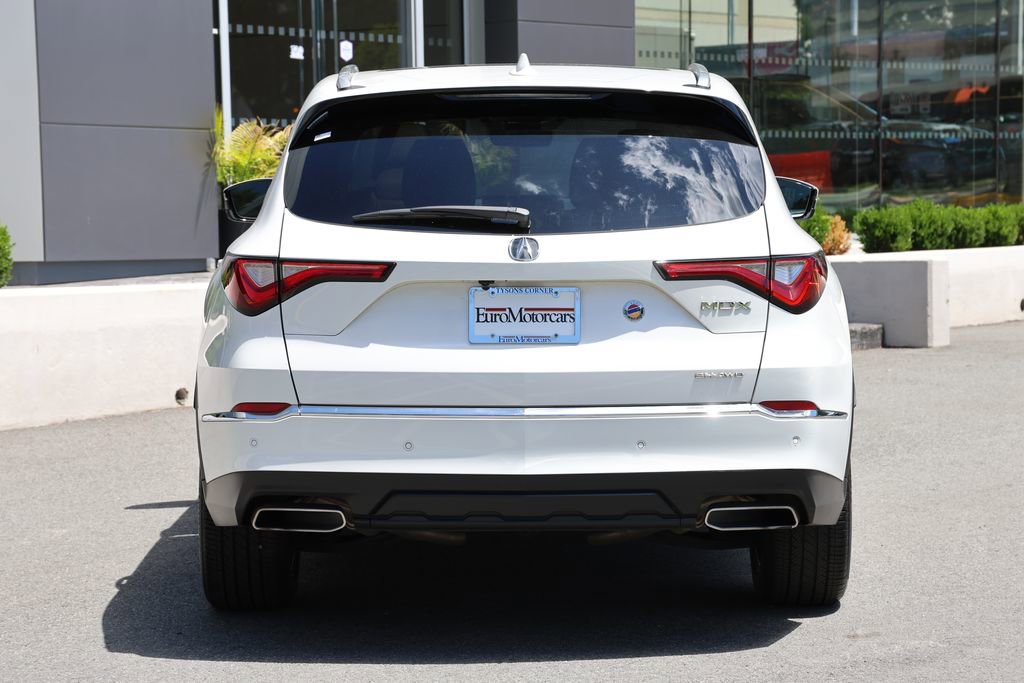 Used 2024 Acura MDX SH-AWD w/ Advance Package image 3