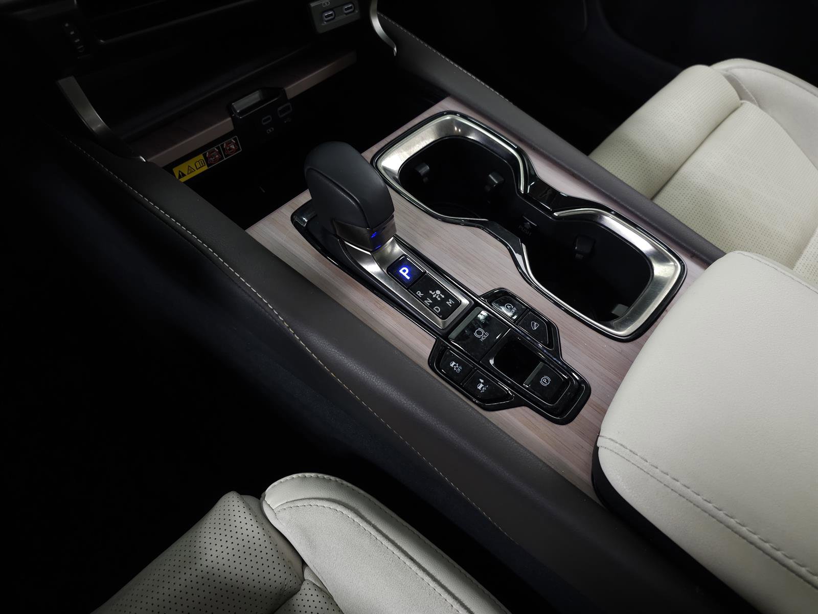 Certified 2023 Lexus RX 350 w/ Accessory Package (Z1) image 31