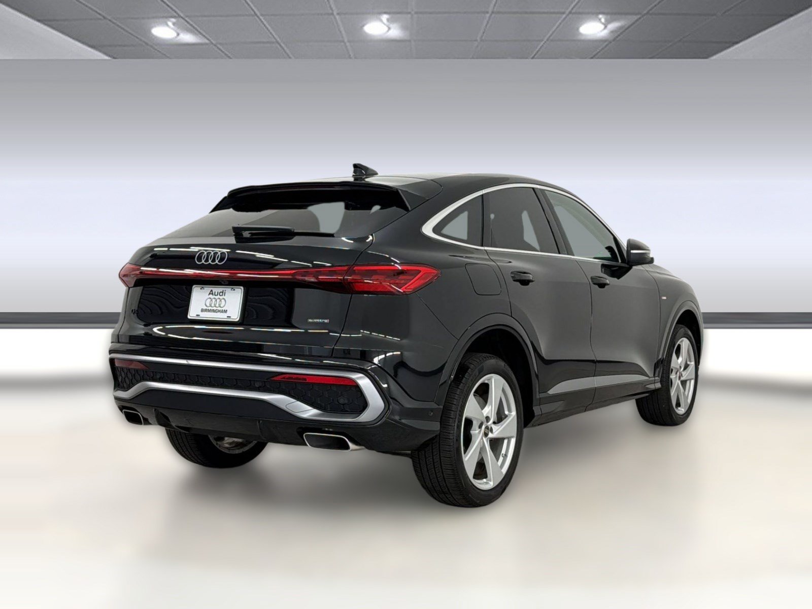 Used 2025 Audi Q5 Premium Plus w/ Premium Plus AWD/4WD image 9