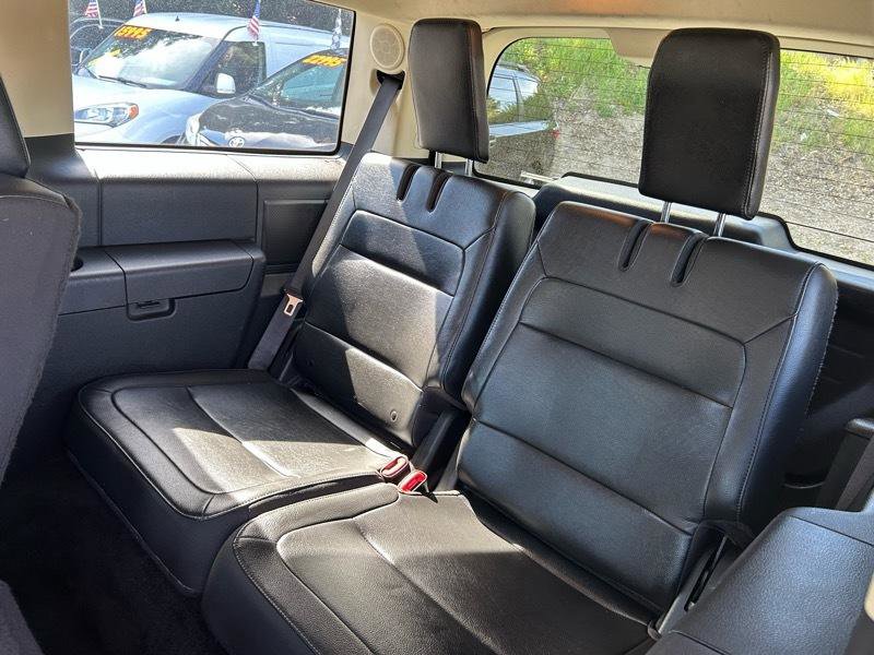 Used 2019 Ford Flex Limited image 14