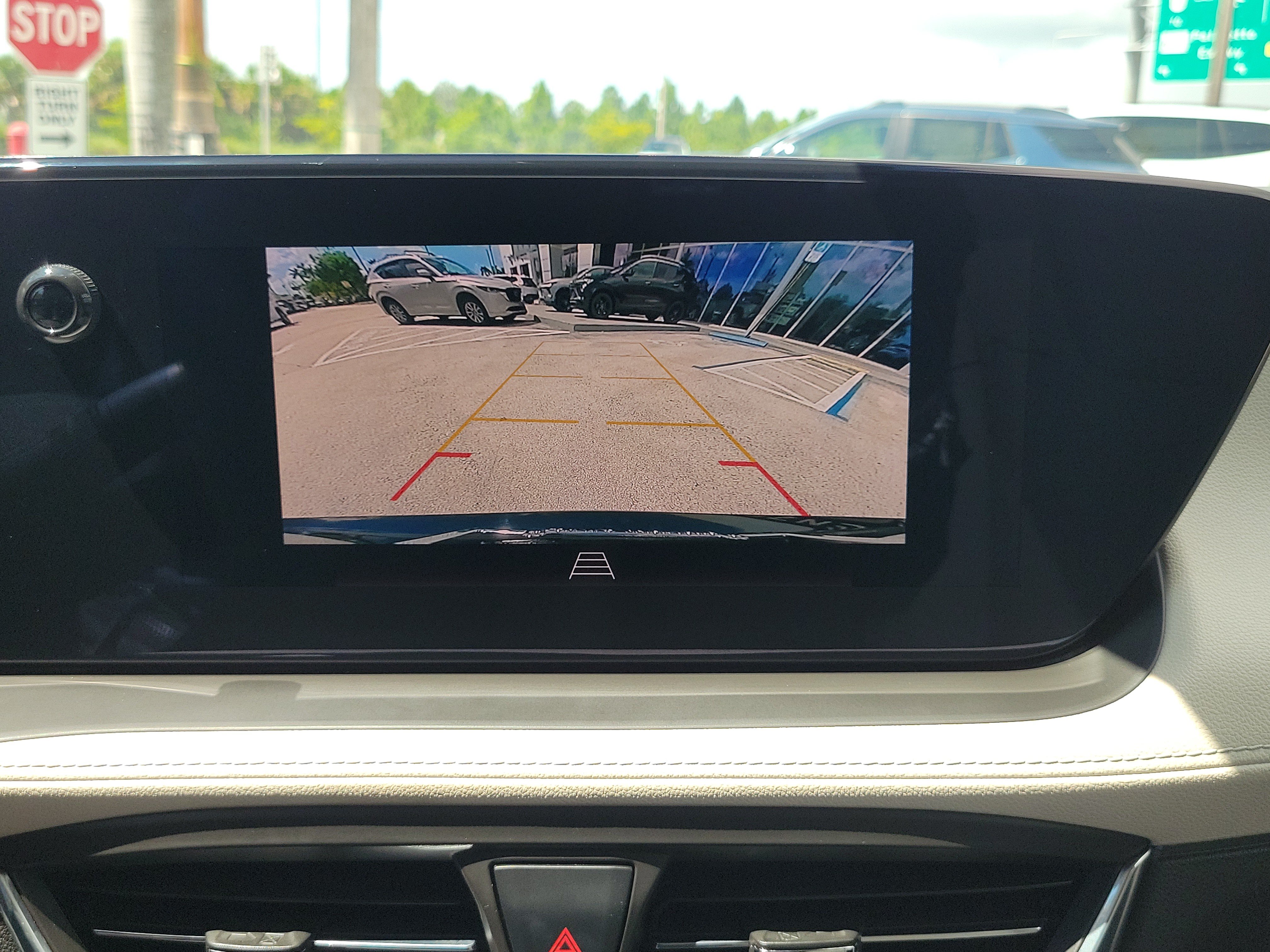 Used 2024 Buick Encore GX Sport Touring w/ Experience Buick Package FWD image 10
