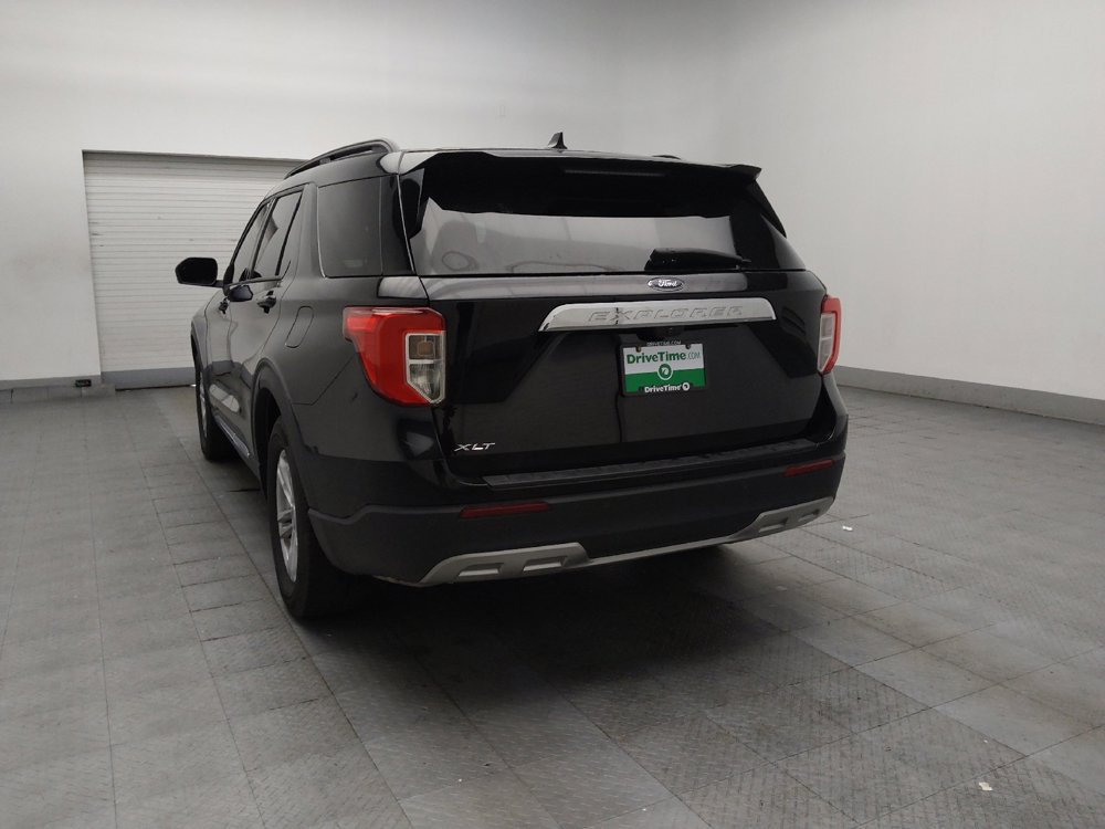 Used 2024 Ford Explorer XLT w/ Equipment Group 202A RWD image 5
