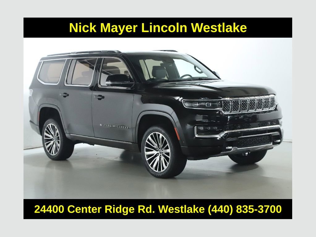 Used 2024 Jeep Grand Wagoneer Series III w/ HD Trailer Tow Package AWD/4WD image 1