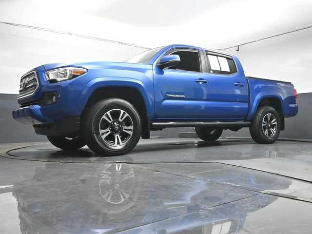 Used 2016 Toyota Tacoma TRD Sport w/ Premium & Technology Package RWD image 34