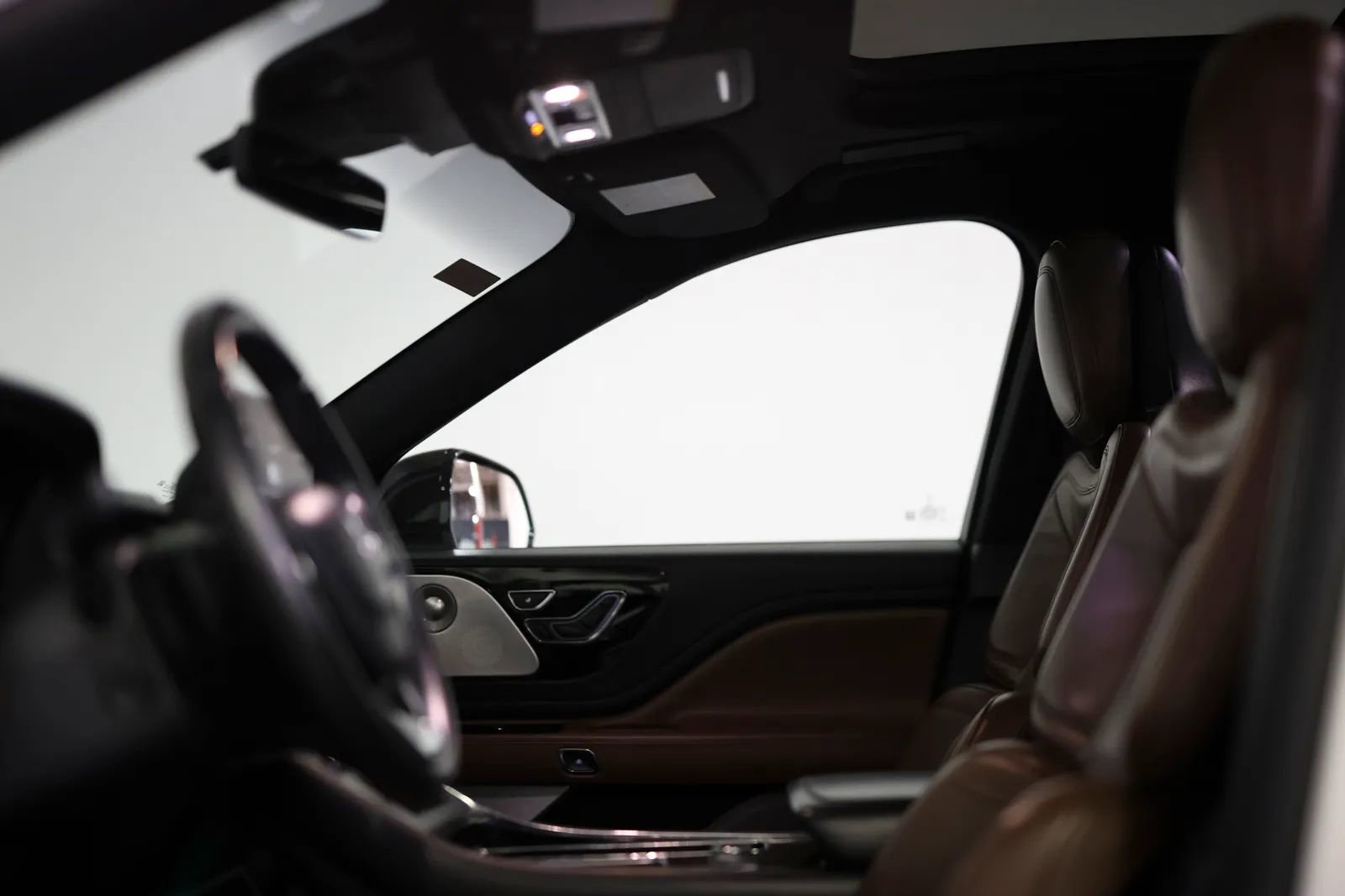 Used 2020 Lincoln Aviator Reserve w/ Equipment Group 201A image 27