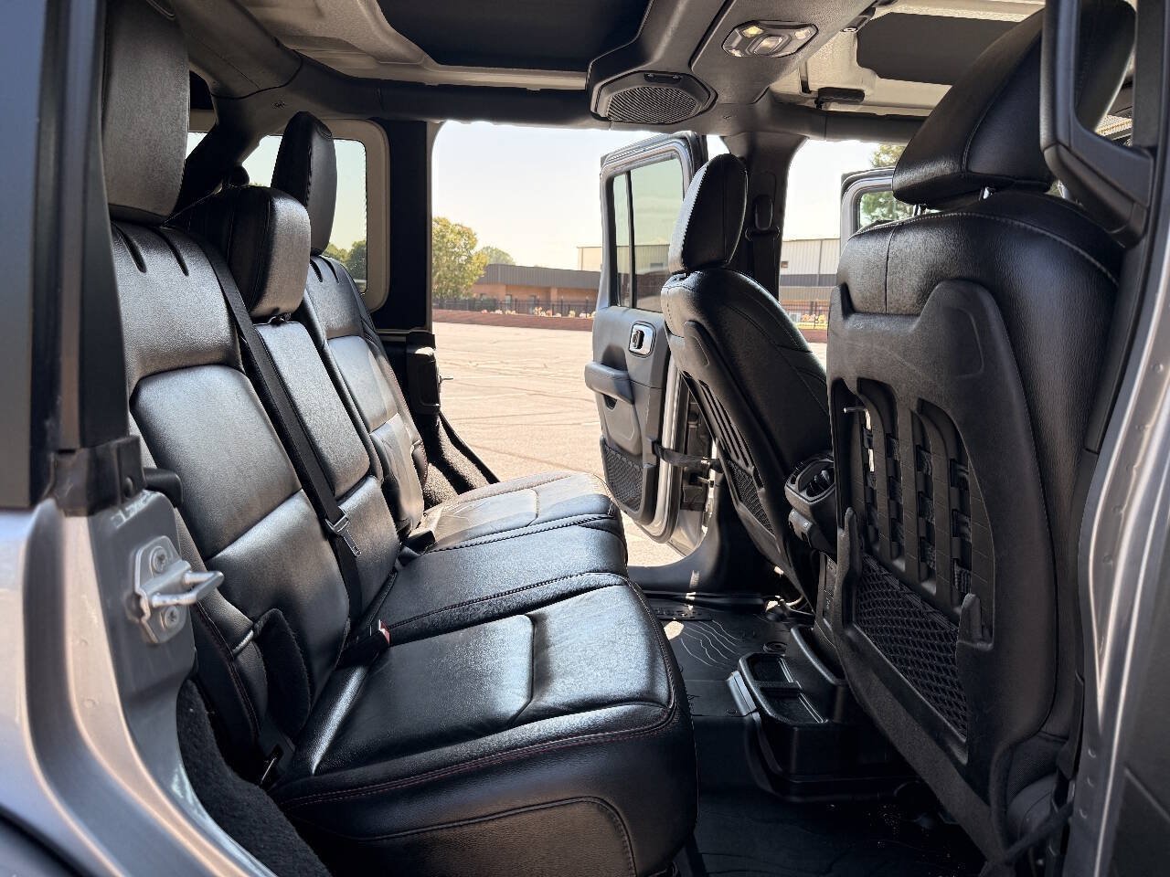 Used 2021 Jeep Wrangler Unlimited Rubicon AWD/4WD image 23